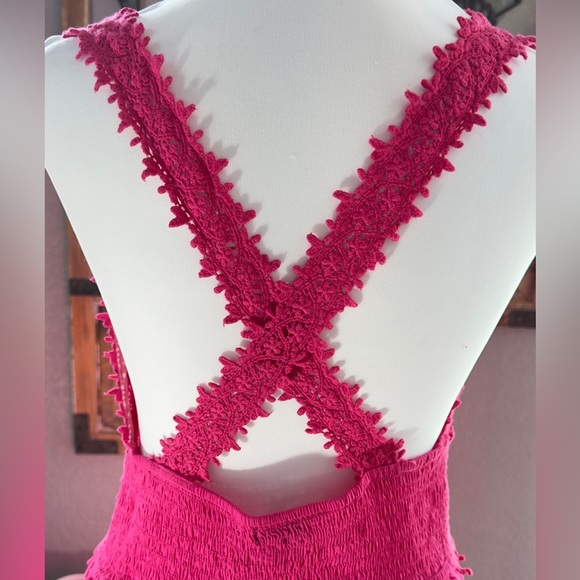 NWOT Venus Hot Pink Fuchsia Open Crochet Lace Strappy Shirred Back Sundress Sz M - Picture 5 of 10